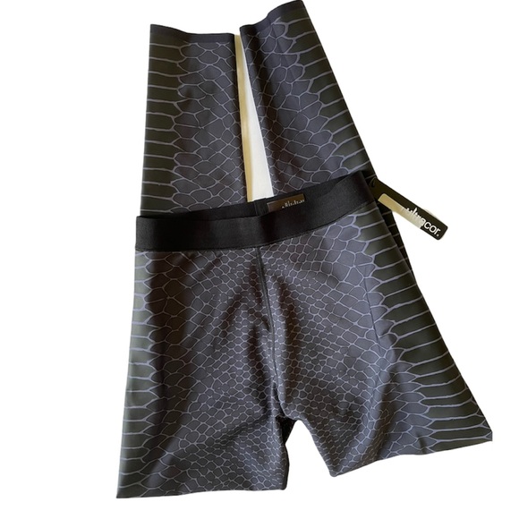 Ultracor Lux Croma Cobra Print Leggings NWT $230 - Picture 3 of 8